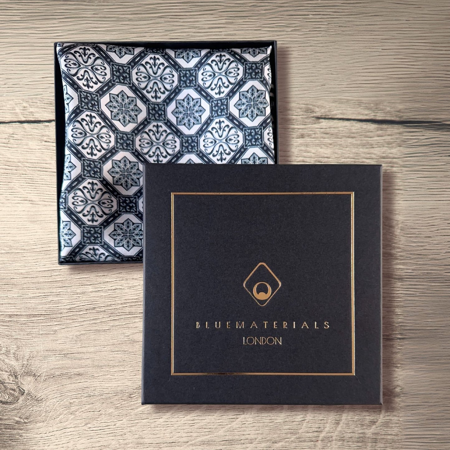 GOTHIC FLEURON | Navy Blue and White | Luxury Silk Pocket Square
